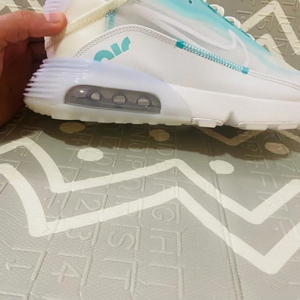 Nike air max 2090 white baby blue shoes sneakers
